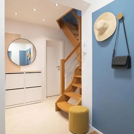 Strict Apartma