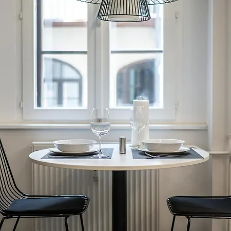 Apartament Strict