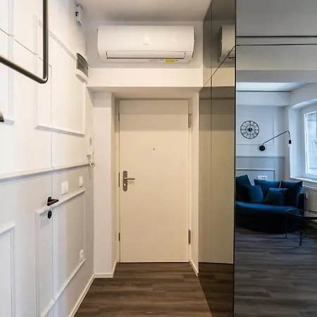 Strict Apartman