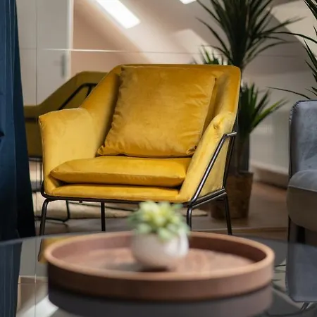 Strict Apartamento *