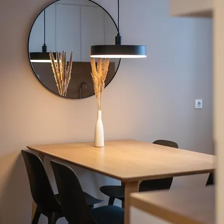 Strict Apartman *