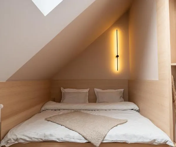 Strict * 류블랴나