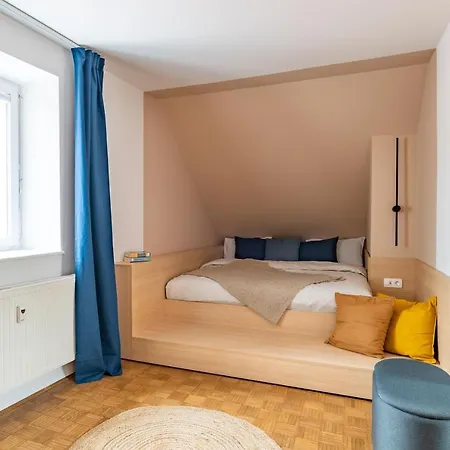 Strict Appartement *